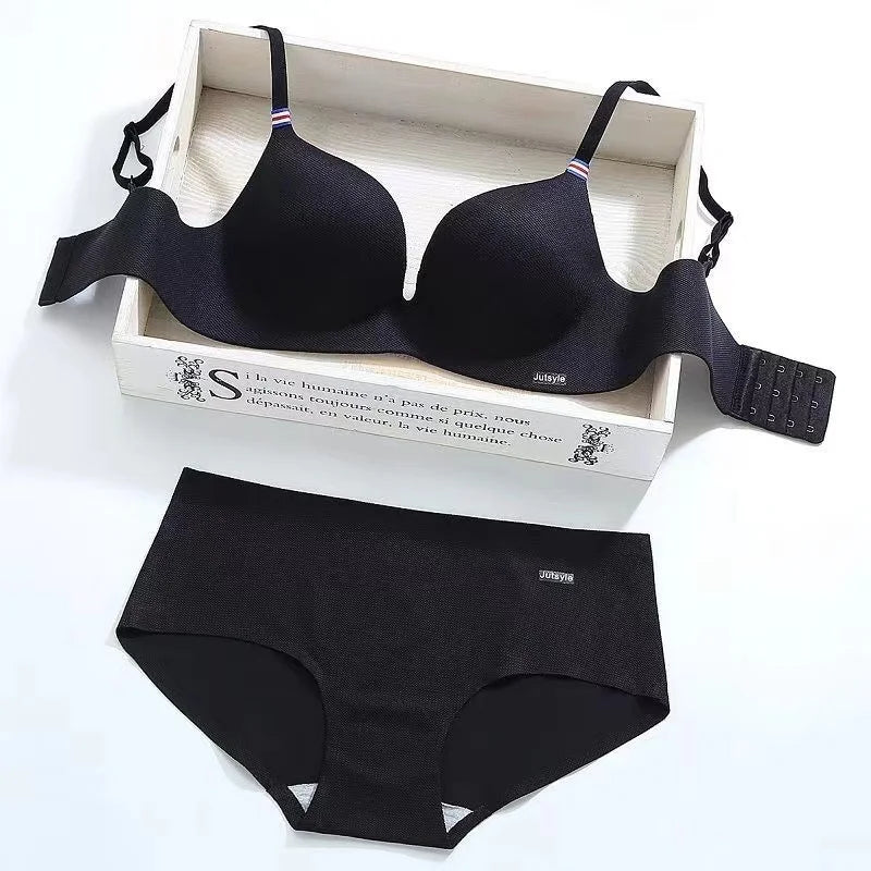 Conjunto Lorena Sutiã Sem Aro com Bojo Moldado e Calcinha Seamless