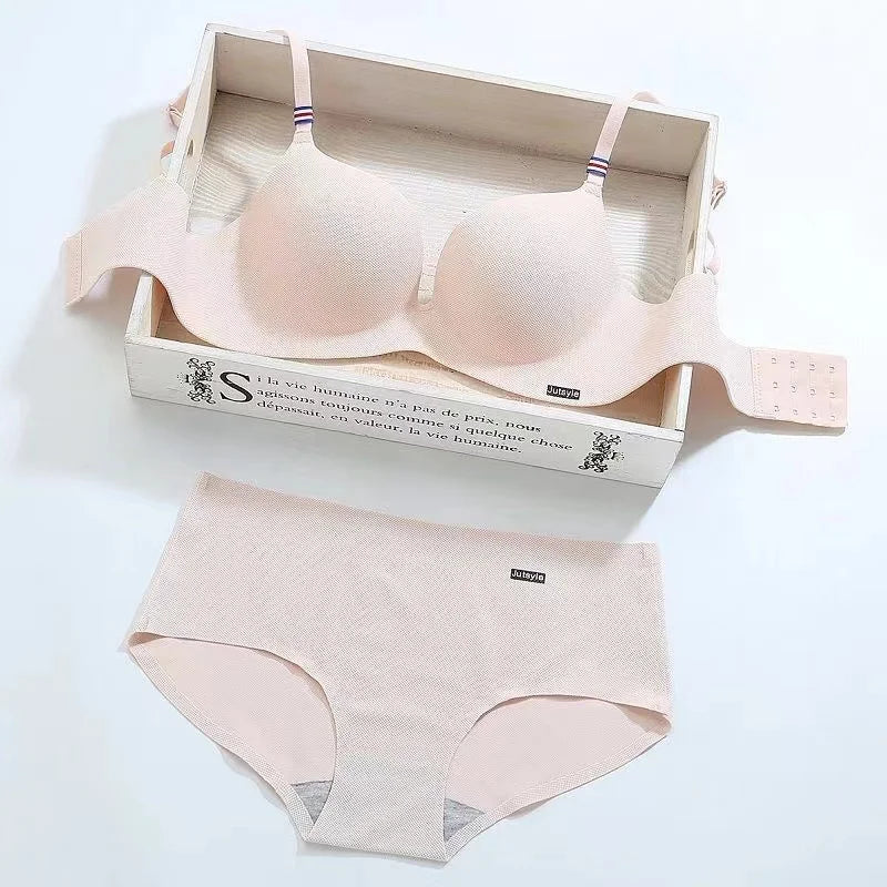 Conjunto Lorena Sutiã Sem Aro com Bojo Moldado e Calcinha Seamless