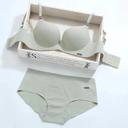 Conjunto Lorena Sutiã Sem Aro com Bojo Moldado e Calcinha Seamless