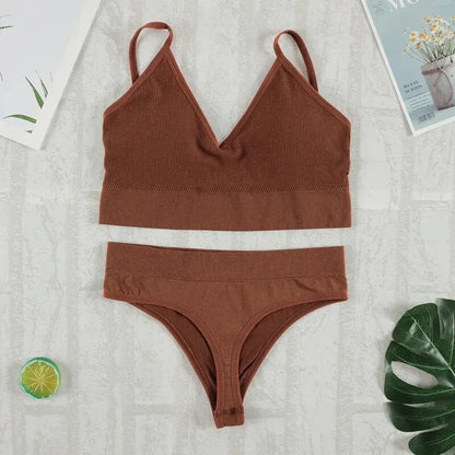 Conjunto Lara Bralette e Calcinha G-String Seamless Sem Aro